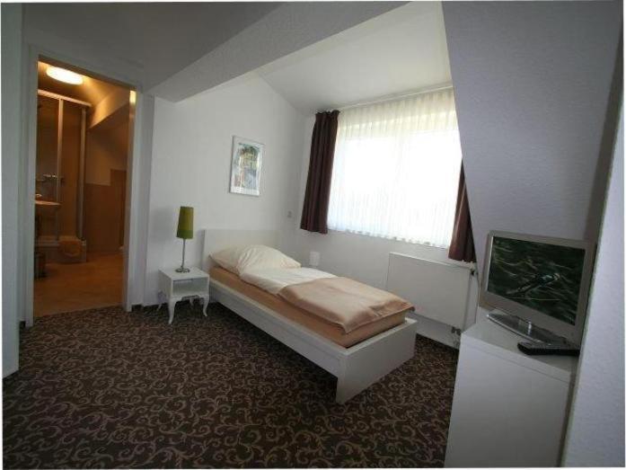 Pension Lok-Inn Walluf Habitación foto